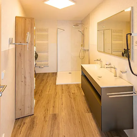 Business Vital Am Rennsteig 4*